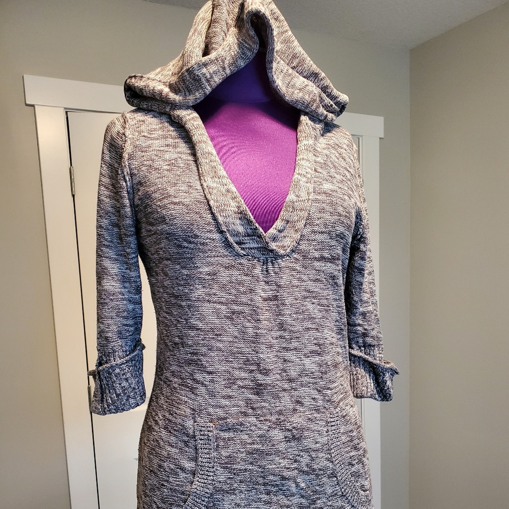Roxy sweater